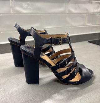 Sandalias tacón azul marino