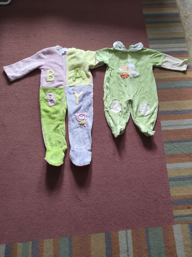 2 Pijamas bebé (12 y 18 meses)