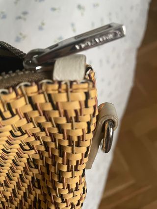 Bolso Bimba y Lola beige y blanco