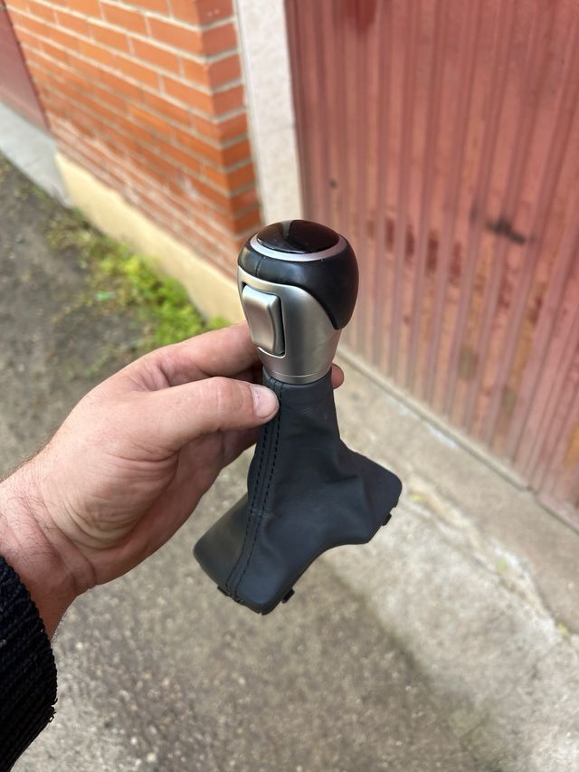 Pomo palanca cambio automático Hyundai Kona 1