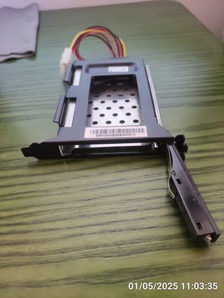 supporto sata interno per pc