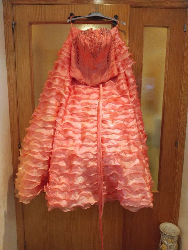 Vestido fiesta coral dos piezas