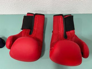 Guantes y vendas de boxeo