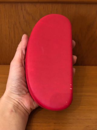 CAROLINA HERRERA gafas rojas y funda