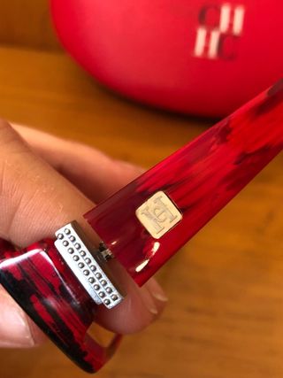 CAROLINA HERRERA gafas rojas y funda
