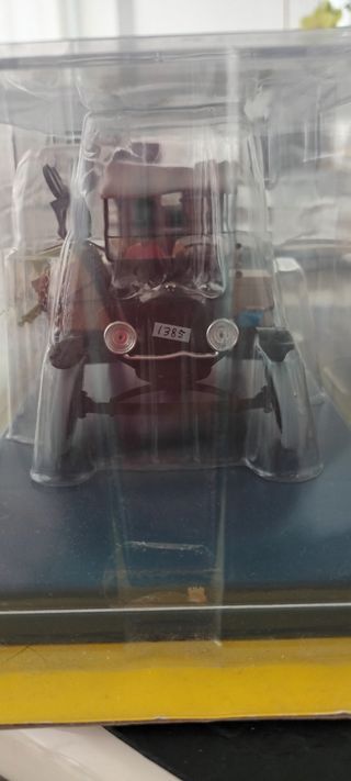 Coche Tintín 1:24 escala