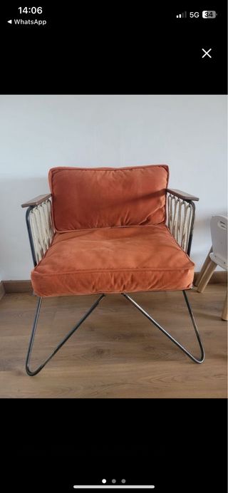 Poltrona in velluto in stile retrò