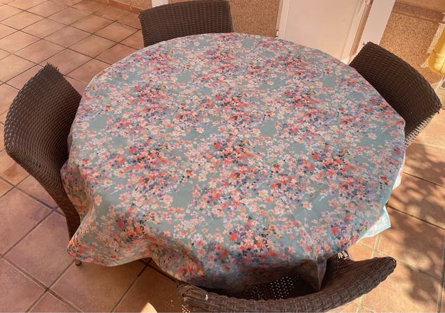 Mesa y sillas de exterior Mimbre