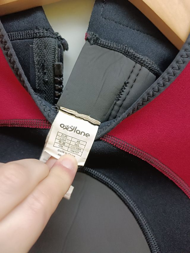 Neopreno buceo-surf. Tribord talla 46. Tipo shorty