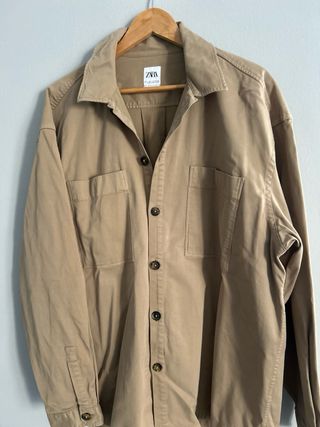 Sobrecamisa Zara beige - Talla L