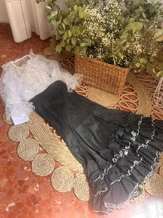 Traje Flamenca niña (5-7 años) Fald.blusa  y maill