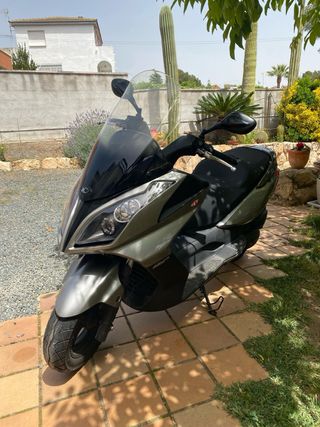 Kymco Super Dink 125 - Scooter