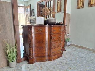 Mueble y espejo entrada casa
