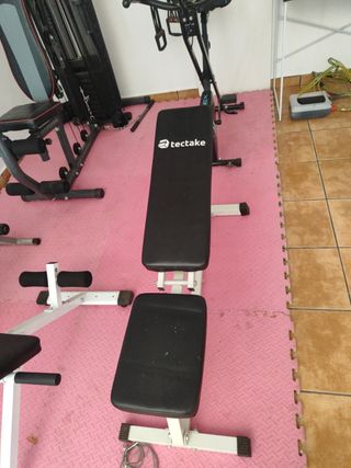 Gimnasio deporte pesa