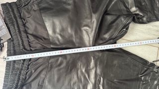 Pantalones cuero Alexander Wang, talla 6
