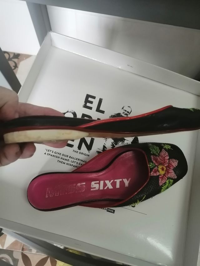 Zapatos Miss Sixty negros y rosas