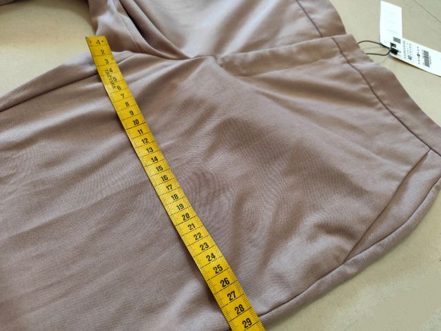 Calças curtas de corte reto - Zara (Novo - L)