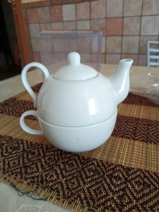 Set teiera e tazza bianco
