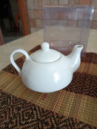 Set teiera e tazza bianco