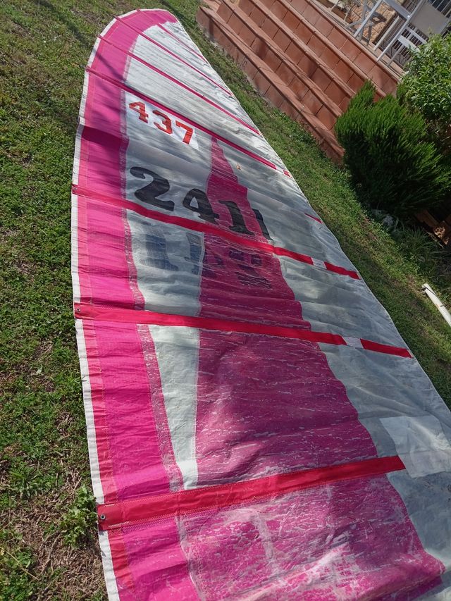 Vela mayor de catamaran H16