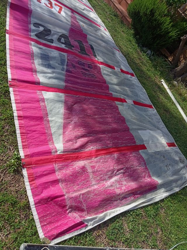 Vela mayor de catamaran H16