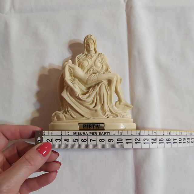 Statuetta vintage Pietà di Michelangelo