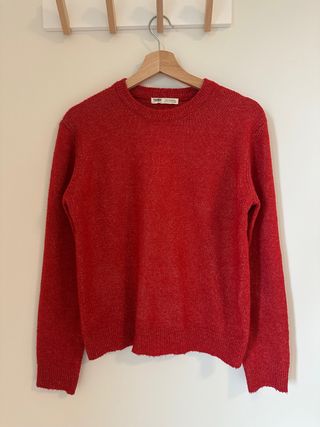 Jersey rojo cuello redondo