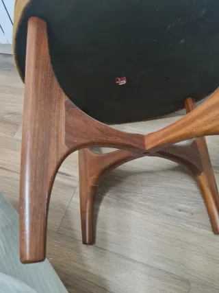 Reposapies puff retro mid century