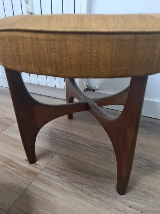 Reposapies puff retro mid century