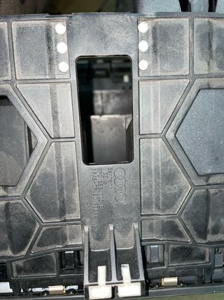 Mueble 1 Din original Audi A3 8p