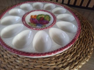 Vecchio piatto a base di uova