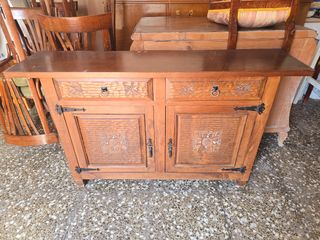Mueble vintage madera con 70 años.