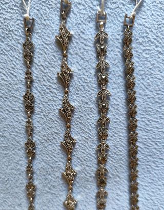 Pulseras de plata vieja y marquesitas. Nuevas.