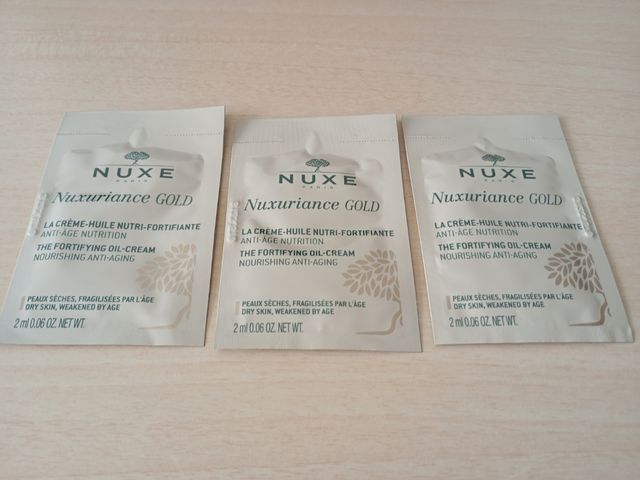 3 Uds Nuxe Nuxuriance GOLD crema