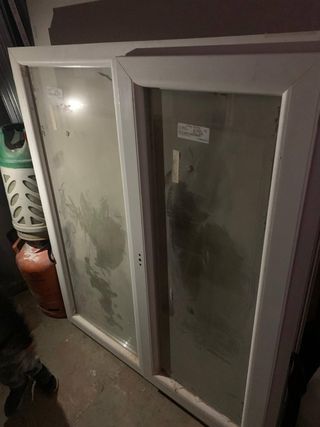 Ventana de PVC nueva