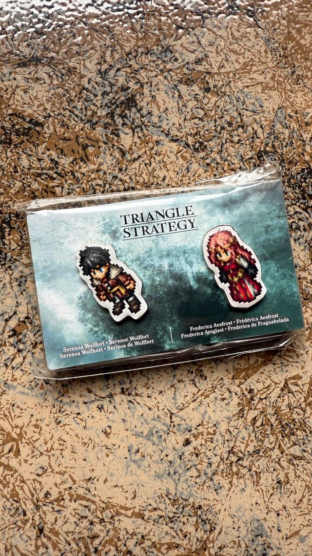 Pines Triangle Strategy - Edición Limitada