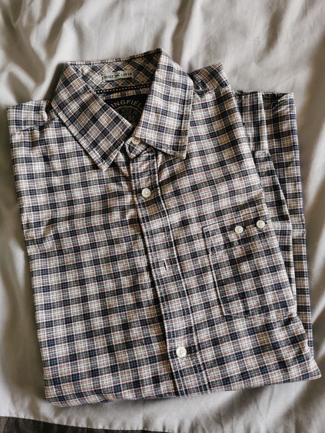 Camisas variadas a 2 euros