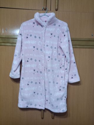 Bata niña, suave y calentita