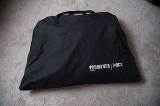 Traje seco Mares XR neopreno
Talla S ( 1,70 aprox)