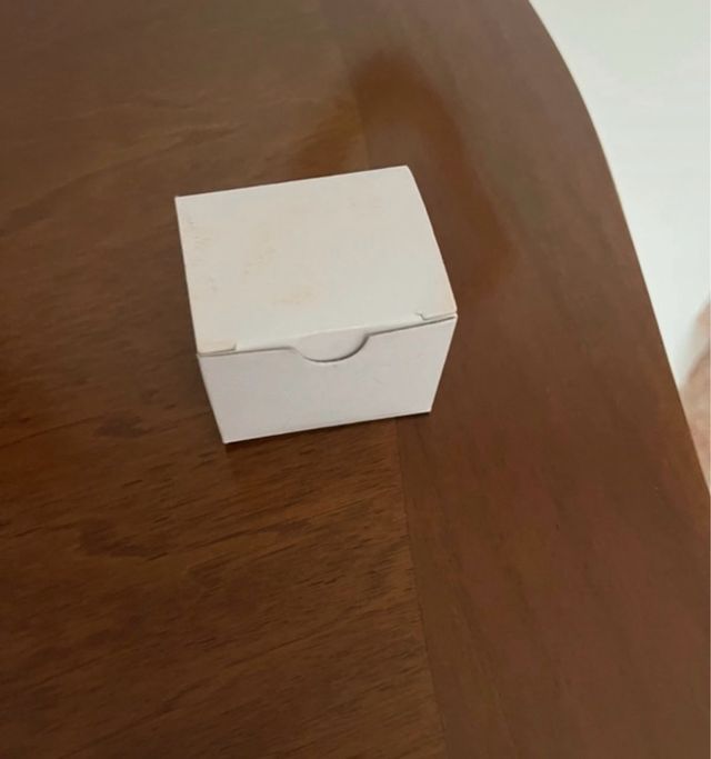 Set di due collane con scatola nuovo