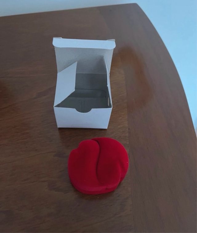 Set di due collane con scatola nuovo