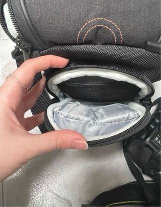 Objetivo Nikon/ Mochila / Cargador