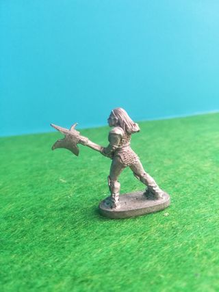 Guerriero, combattente, granatiere, in stile bellico