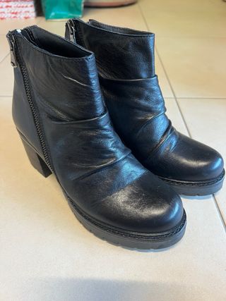 Stivaletti donna neri - 2 zip