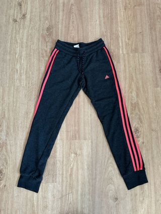 Pantalones chandal Adidas gris oscuro, talla XS