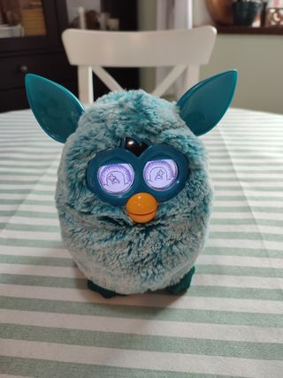 Lote juguetes. Furby - Twister Moves - Cristalcefa