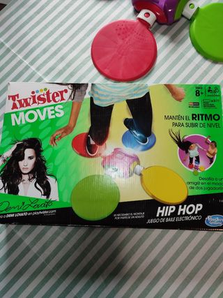 Lote juguetes. Furby - Twister Moves - Cristalcefa