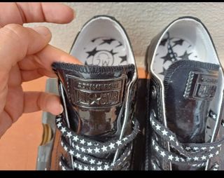 Converse Miley Cyrus negras
