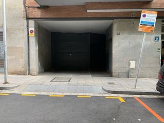 Alquiler plaza garaje grande para coche y moto