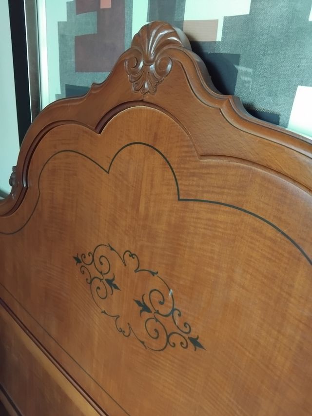 Cabecero de madera